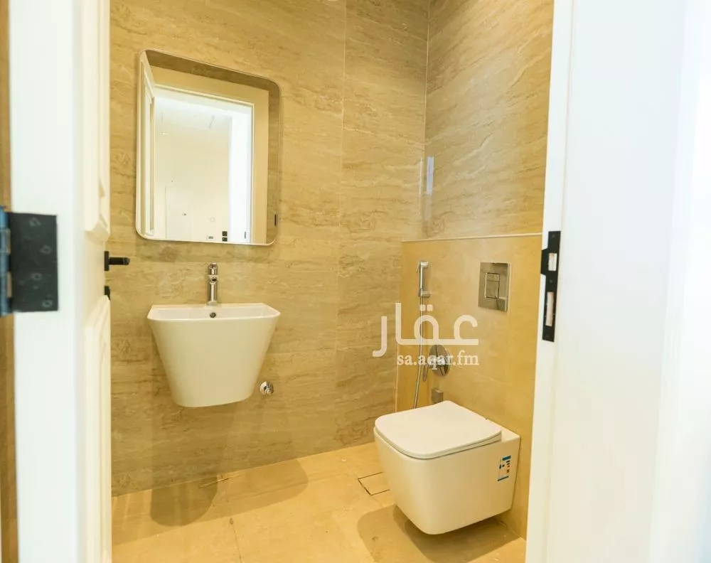 4 bedroom floor in Al Malqa 15