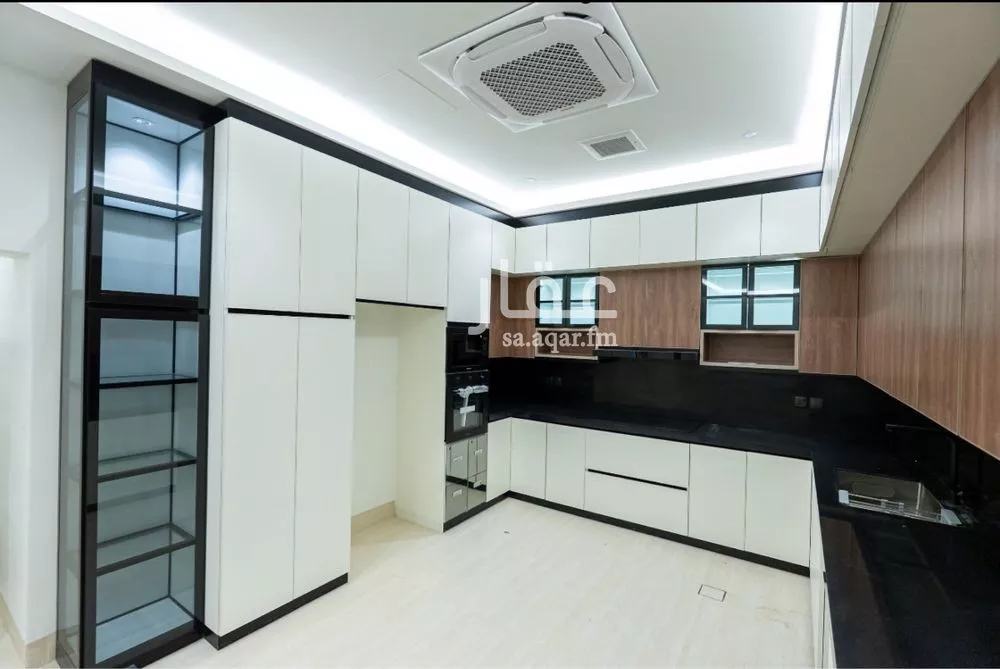 4 bedroom floor in Al Malqa 19