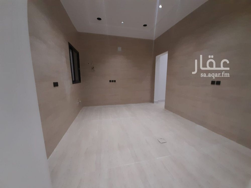 4 bedroom villa in Al Uraija Al Gharbi, Riyadh 18