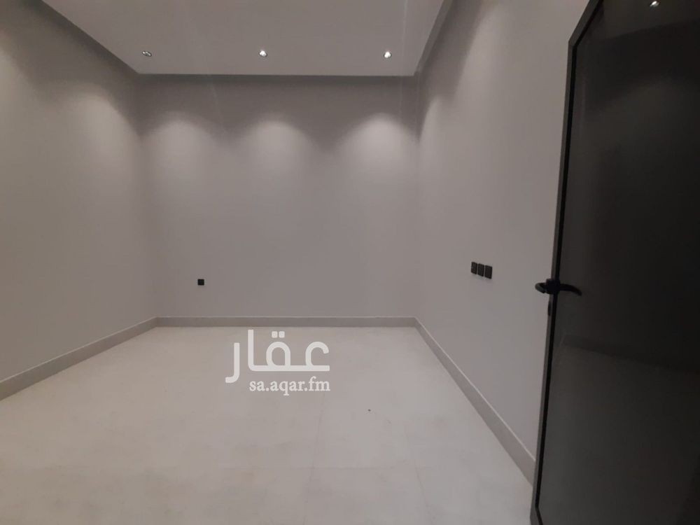 4 bedroom villa in Al Uraija Al Gharbi, Riyadh 7