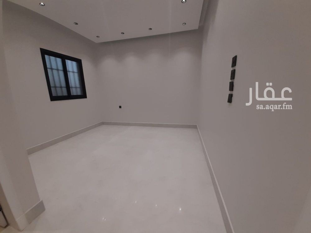 4 bedroom villa in Al Uraija Al Gharbi, Riyadh 17