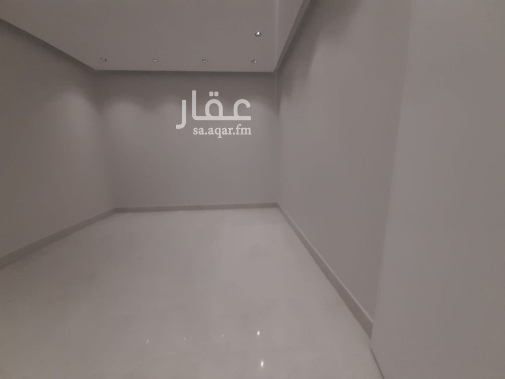 4 bedroom villa in Al Uraija Al Gharbi, Riyadh 6