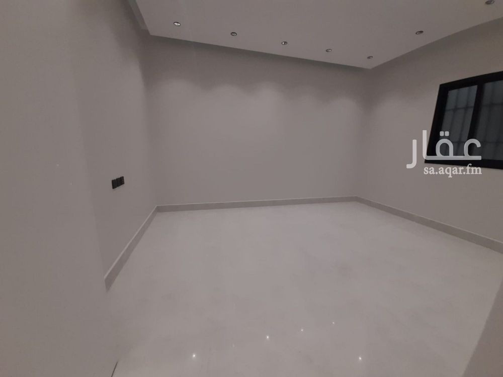 4 bedroom villa in Al Uraija Al Gharbi, Riyadh 9