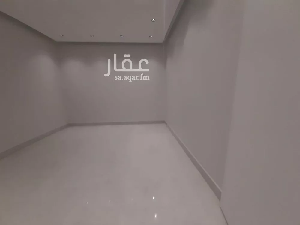 6 bedroom villa in Al Uraija Al Gharbiyah 6