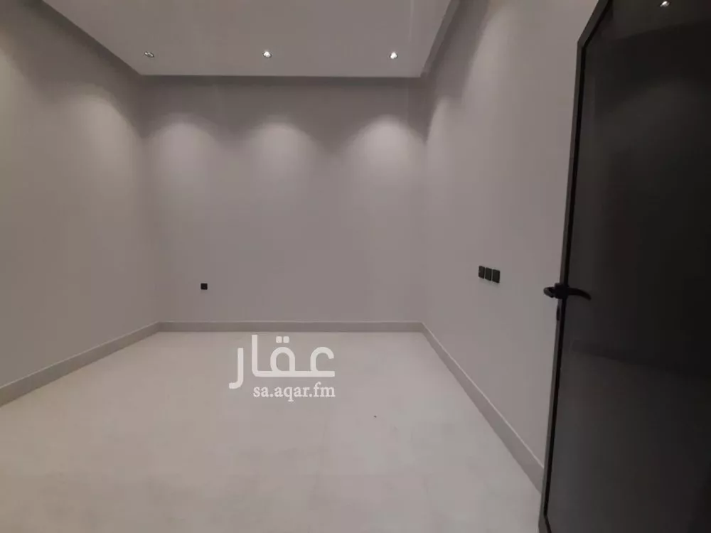 6 bedroom villa in Al Uraija Al Gharbiyah 7