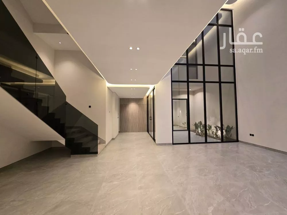 4 bedroom villa in Al Narjis 13