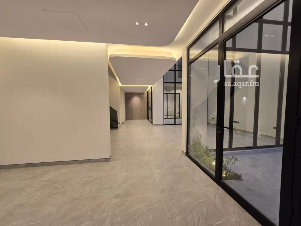 4 bedroom villa in Al Narjis 9