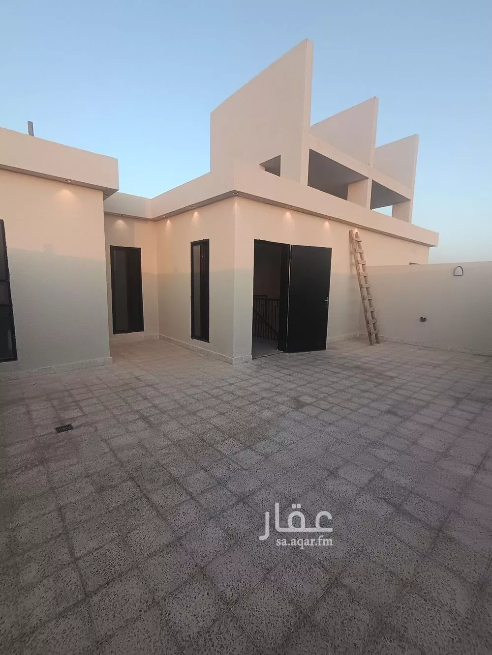 فيلا 5 غرف في ديراب 7