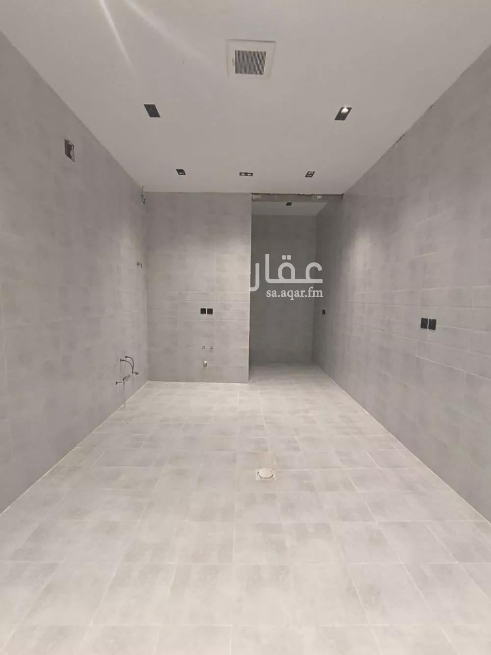 فيلا 5 غرف في الجنادرية 11