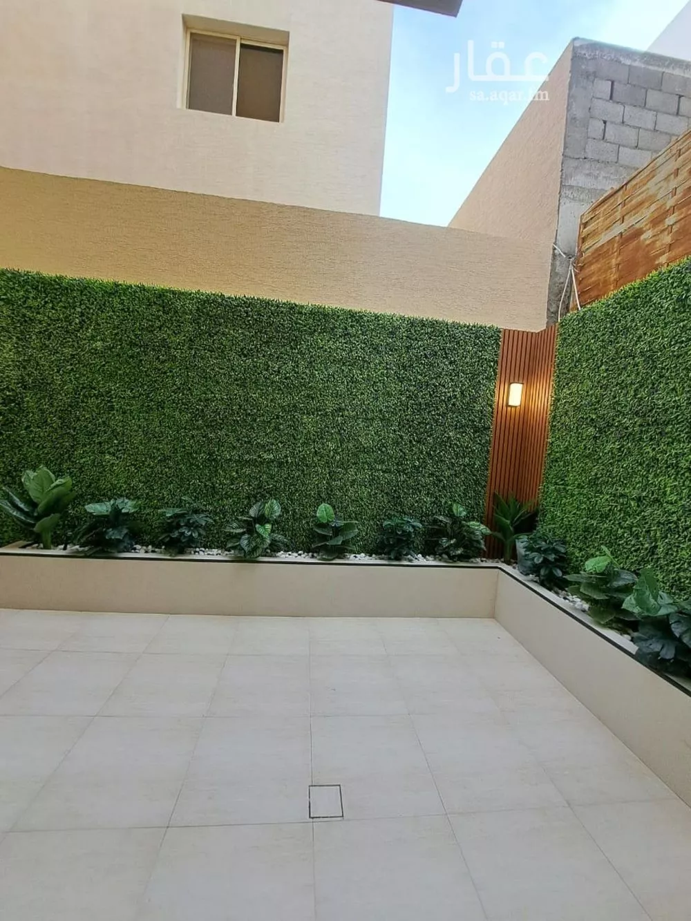 5 bedroom villa in Al Narjis 6