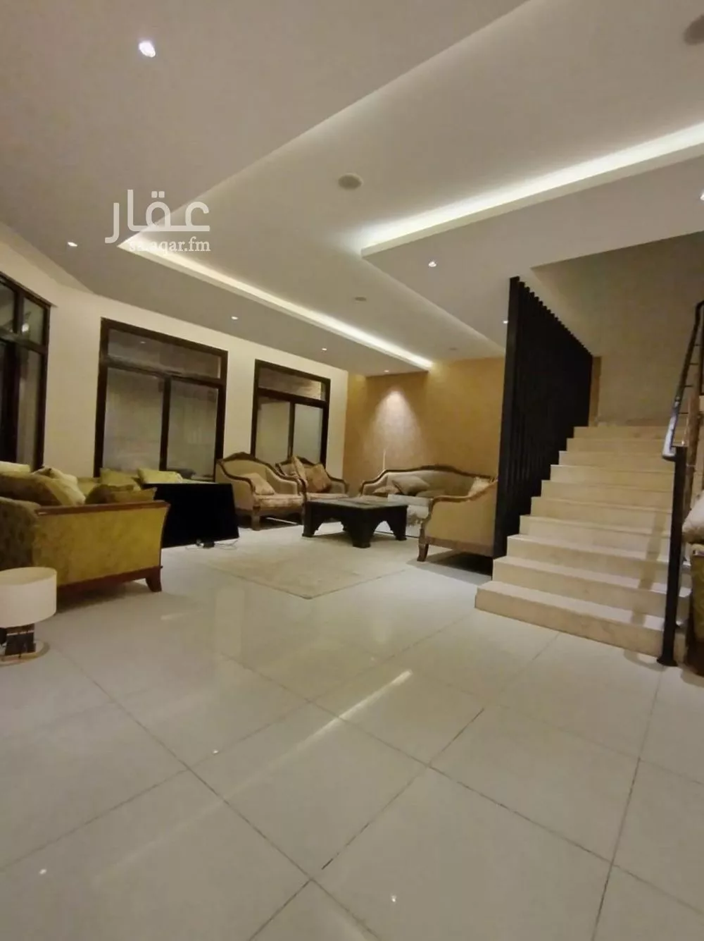 فيلا 4 غرف في النرجس 8