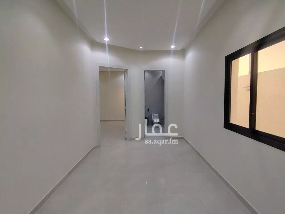 5 bedroom villa in Al Uraija Al Gharbiyah 12