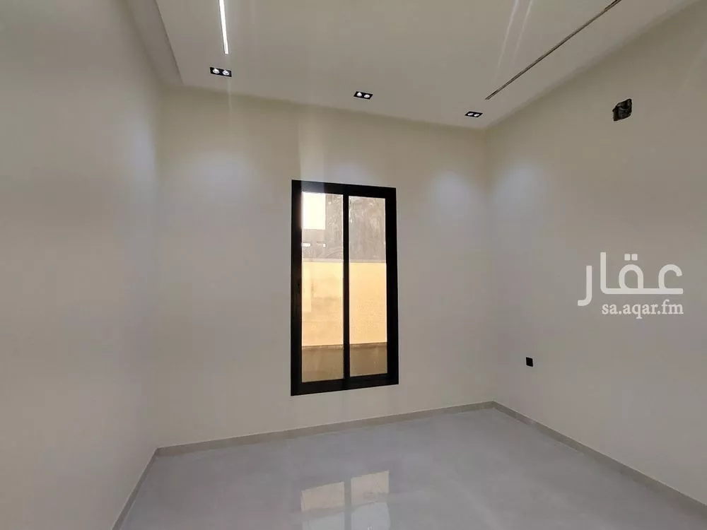 5 bedroom villa in Al Uraija Al Gharbiyah 8