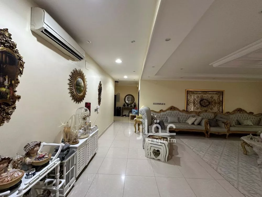 15 bedroom villa in Al Hazm 12