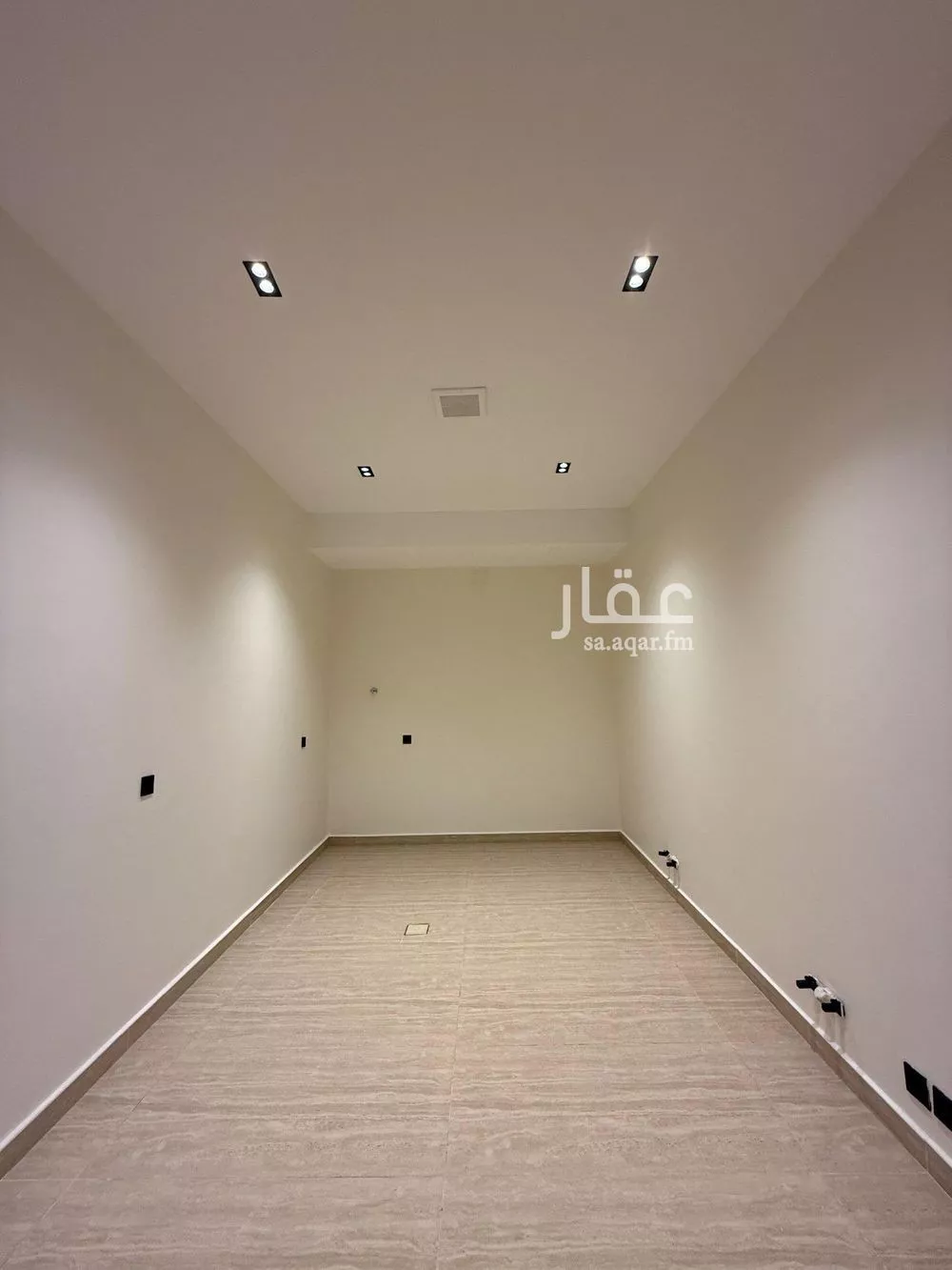 فيلا 4 غرف في السويدي الغربي 10