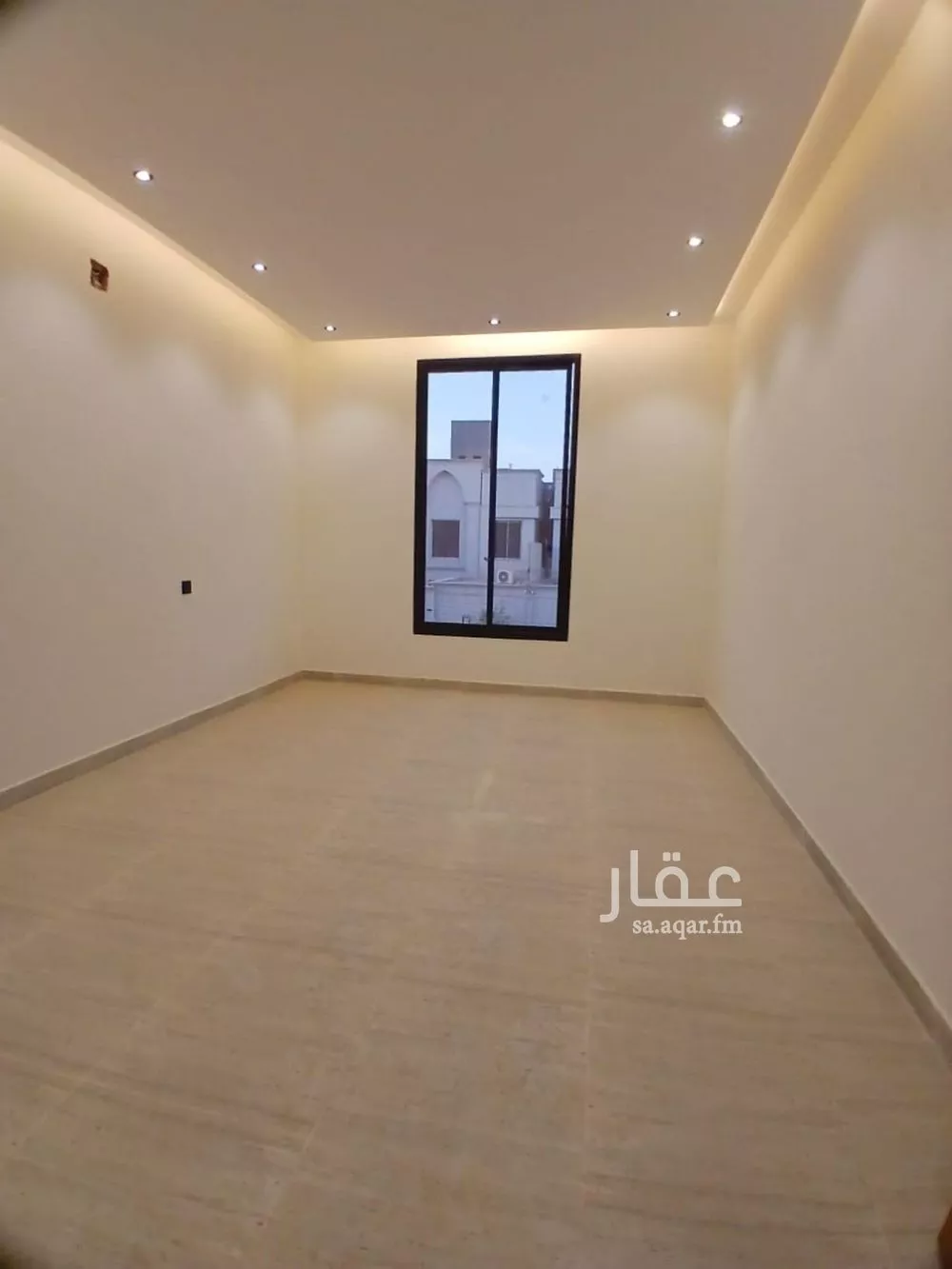 فيلا 5 غرف في عكاظ 22