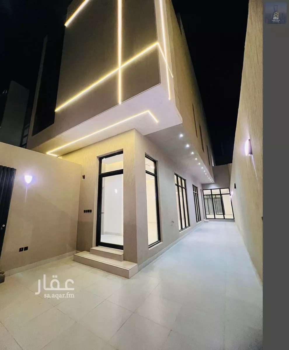 6 bedroom duplex in Al Janadriyah 9