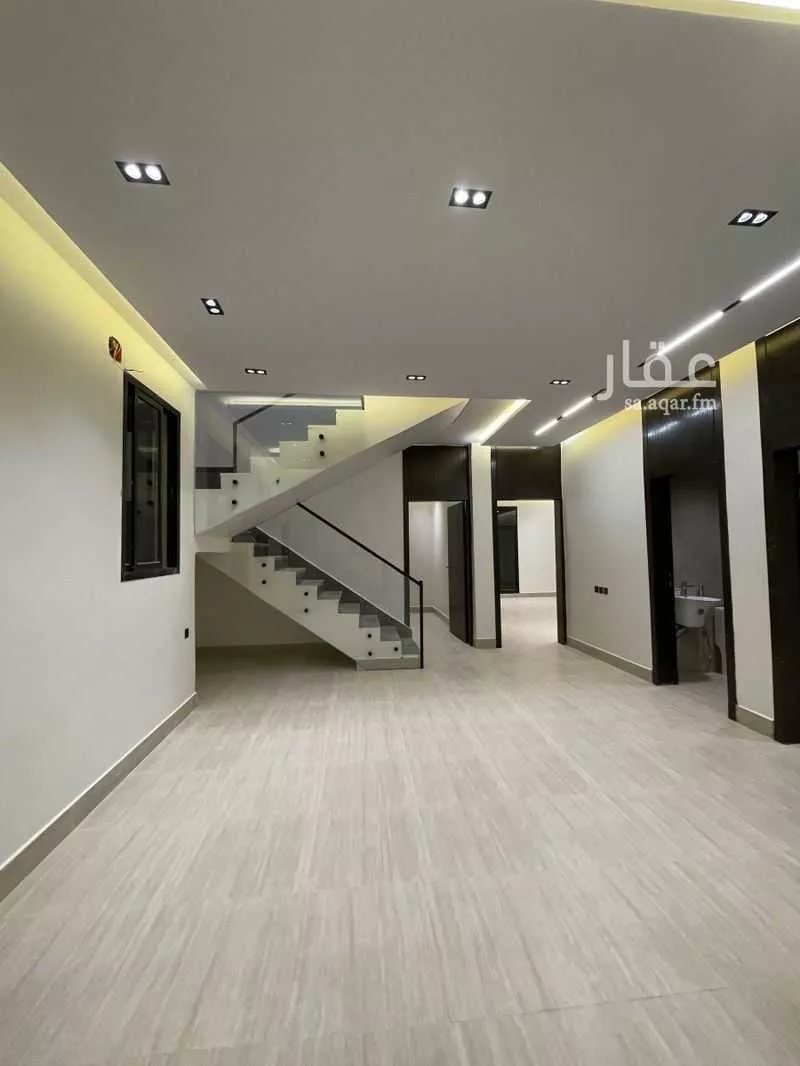 5 bedroom villa in Ash Sharq 9