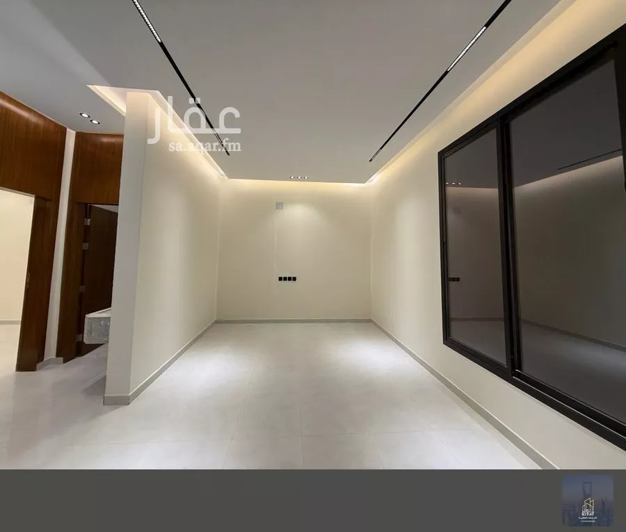 7 bedroom duplex in Al Janadriyah 14