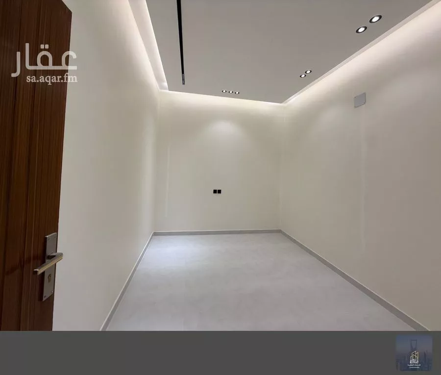 7 bedroom duplex in Al Janadriyah 19
