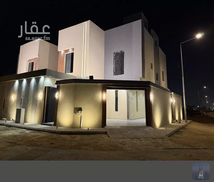 7 bedroom duplex in Al Janadriyah 4