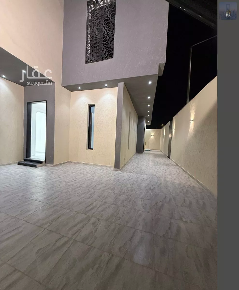 7 bedroom duplex in Al Janadriyah 6