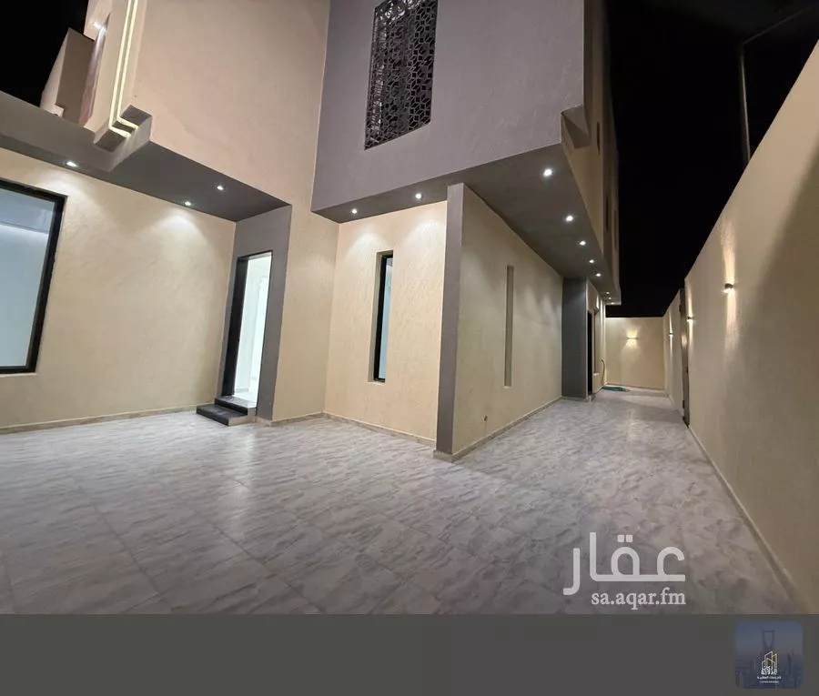7 bedroom duplex in Al Janadriyah 7