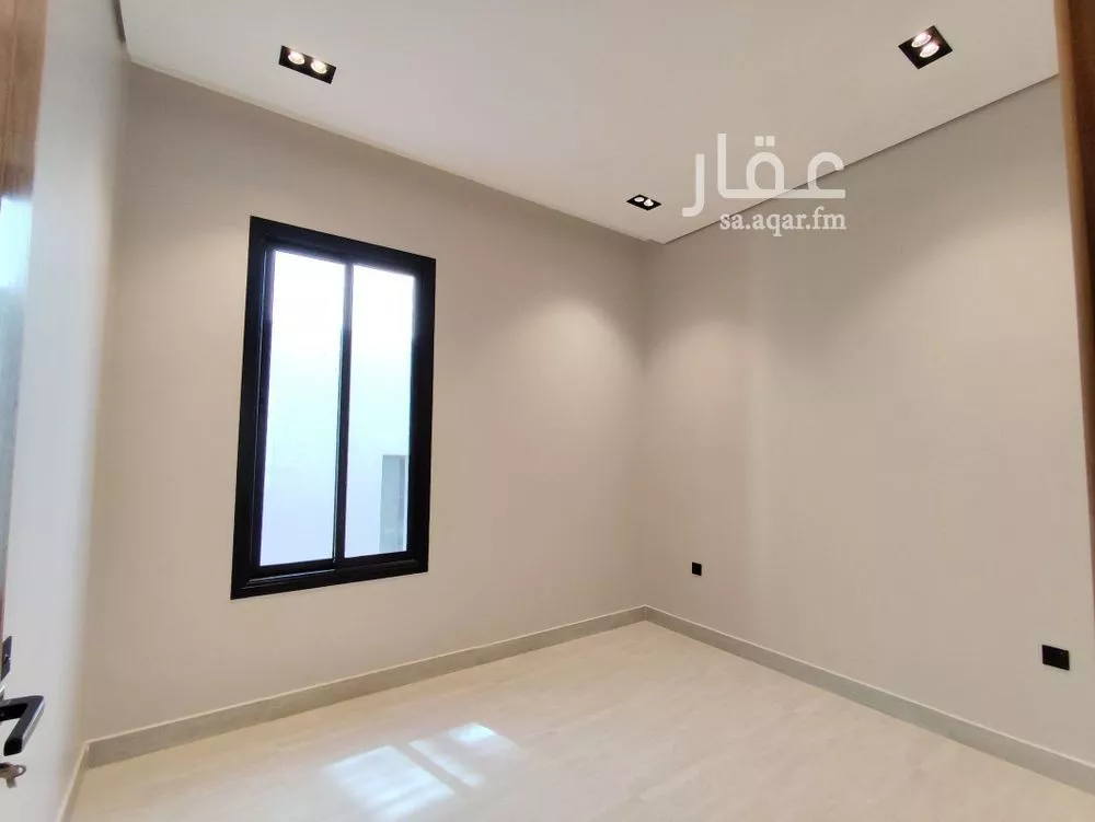فيلا 5 غرف في الرمال 11