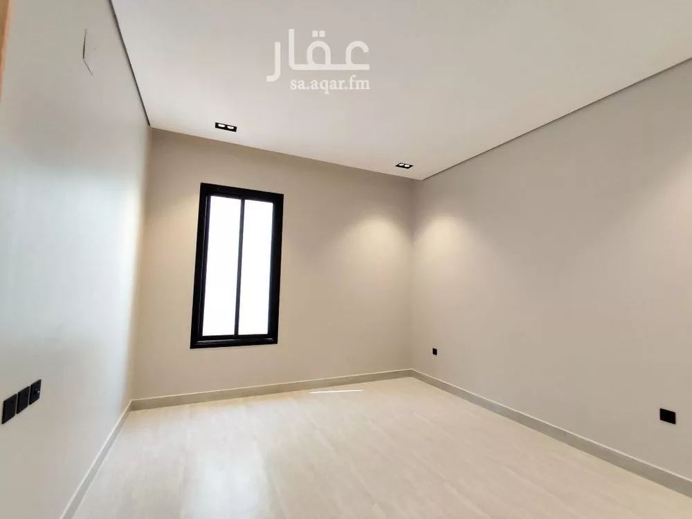 فيلا 5 غرف في الرمال 15