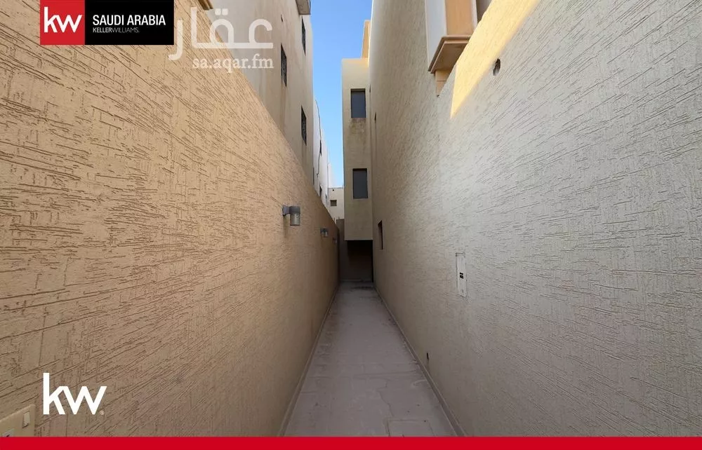 فيلا 9 غرف في العارض 35