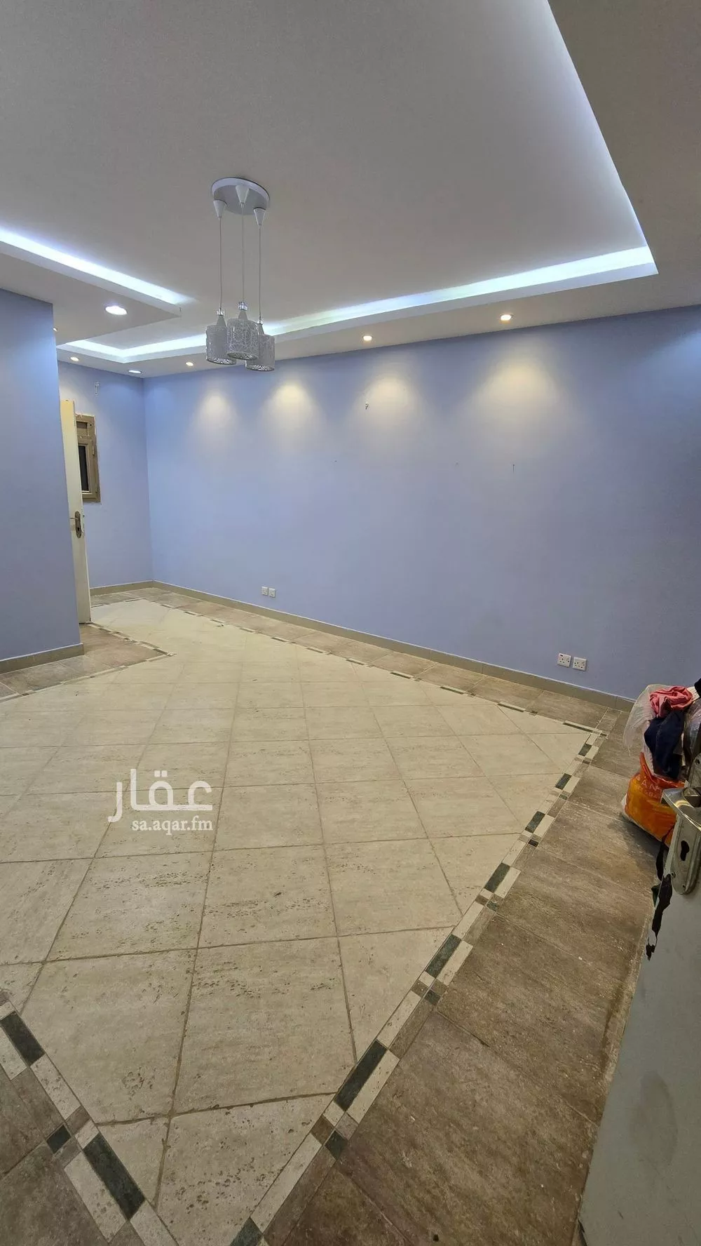 فيلا 5 غرف في المروج 14