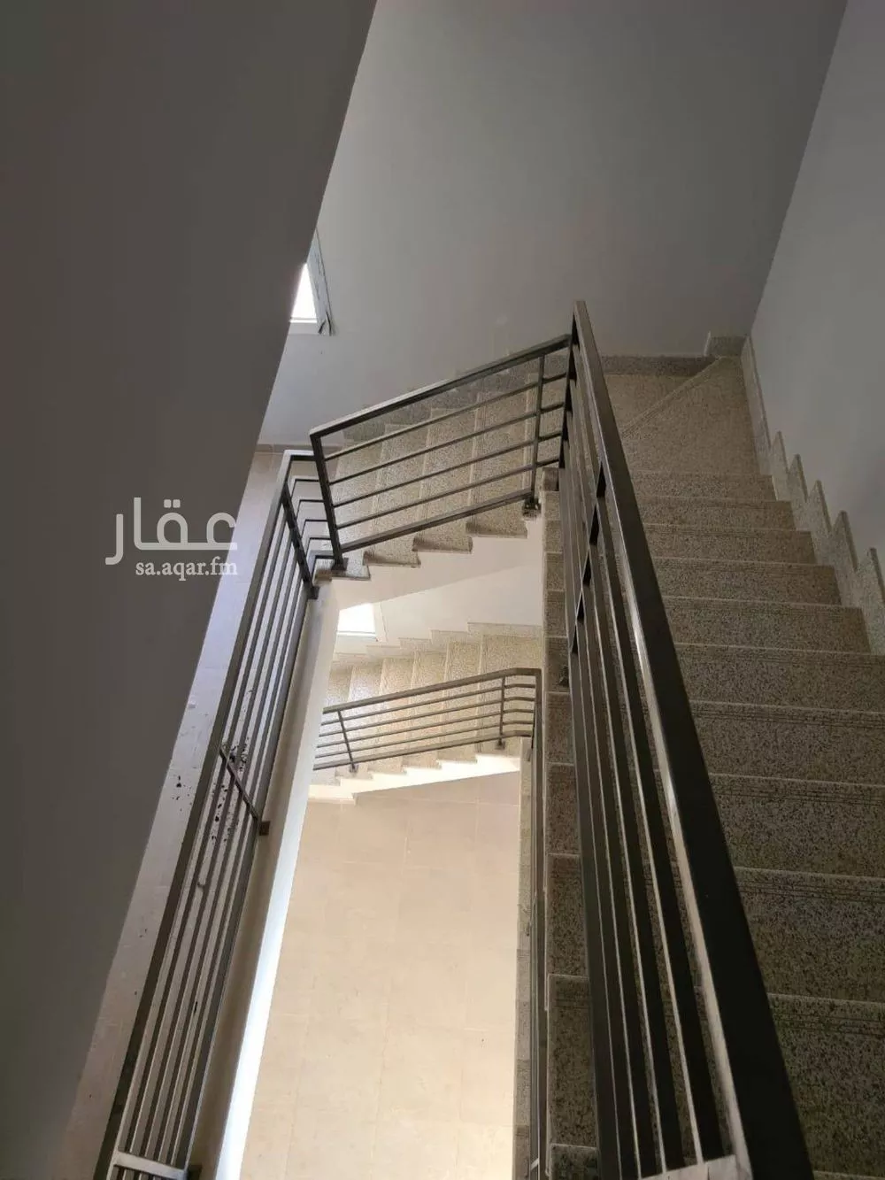 فيلا 7 غرف في الجنادرية 7
