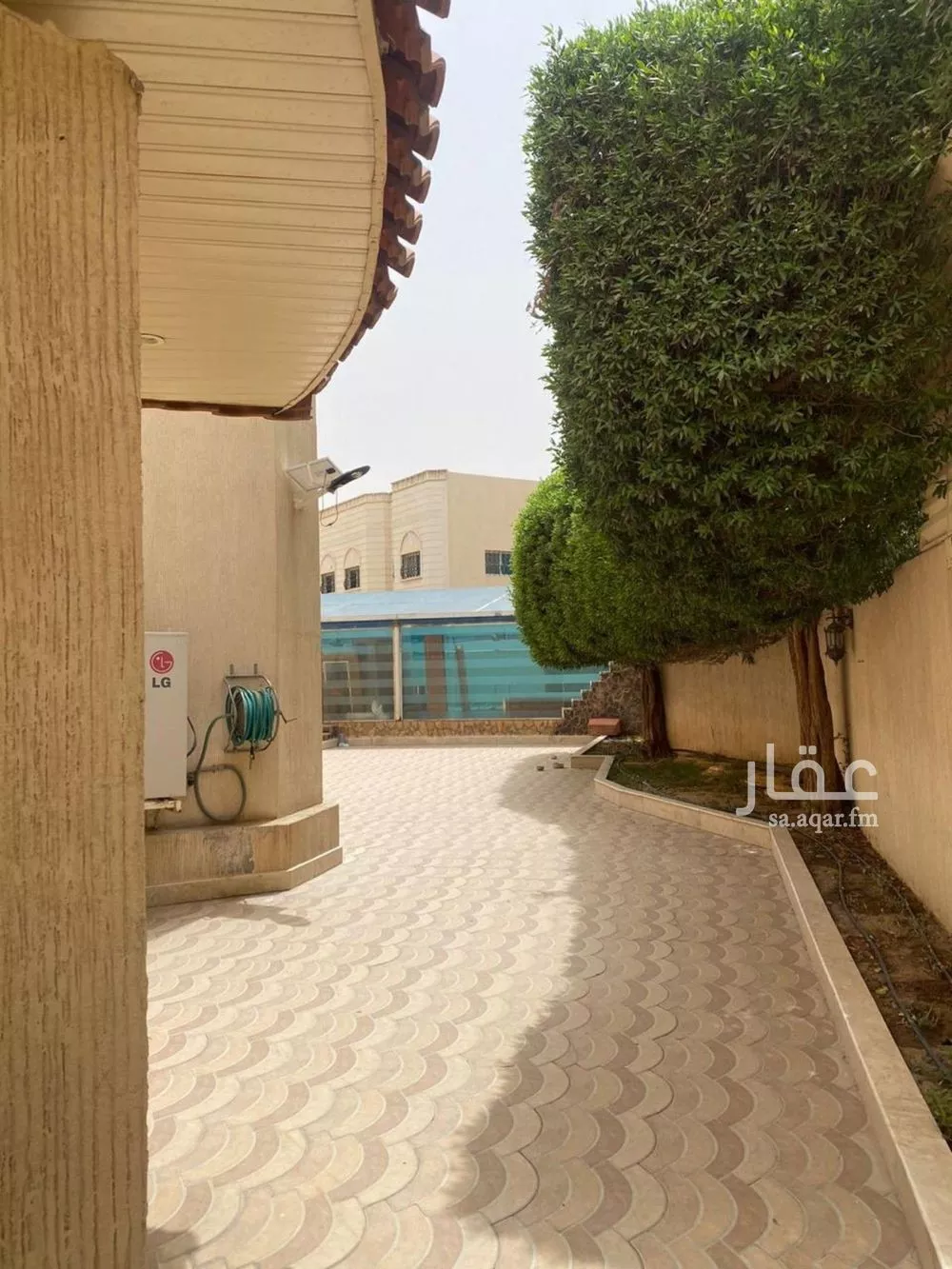 فيلا 8 غرف في المروج 3