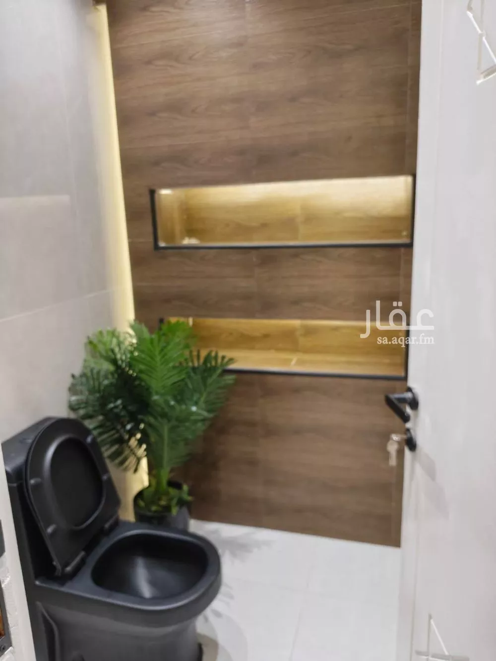 فيلا 8 غرف في الفلاح 2