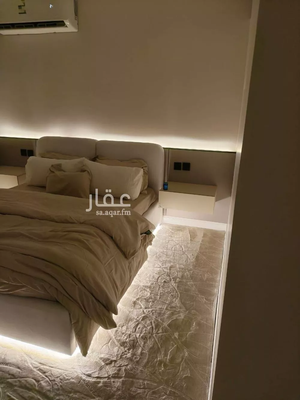 فيلا 8 غرف في الفلاح 10