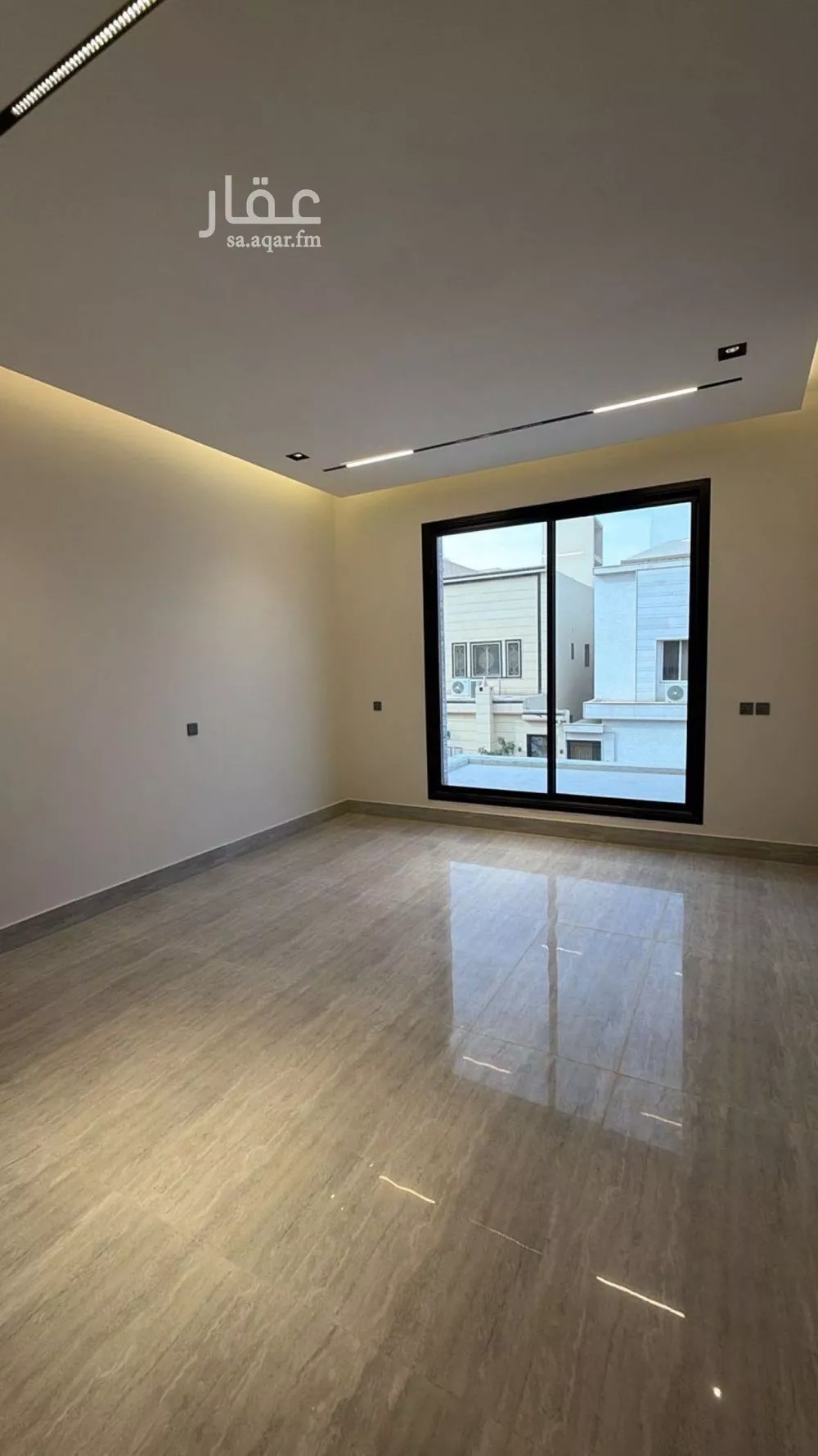 4 bedroom villa in Al Rimal 9