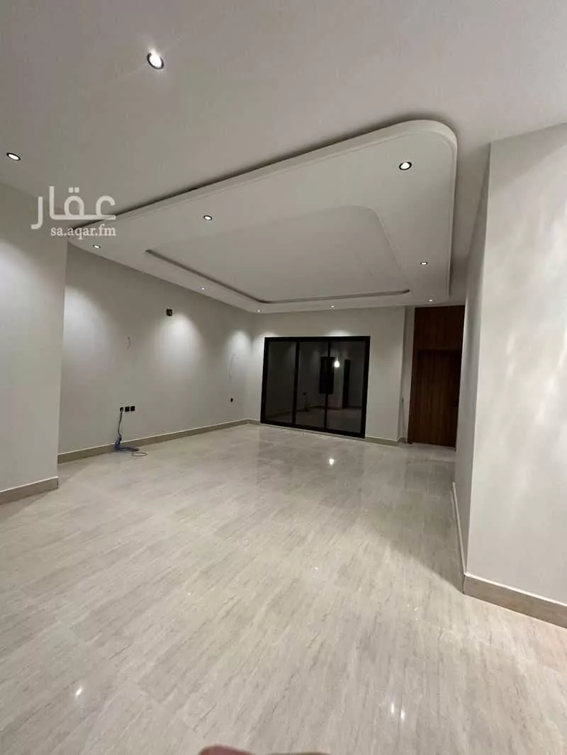 فيلا 4 غرف في المهدية 5