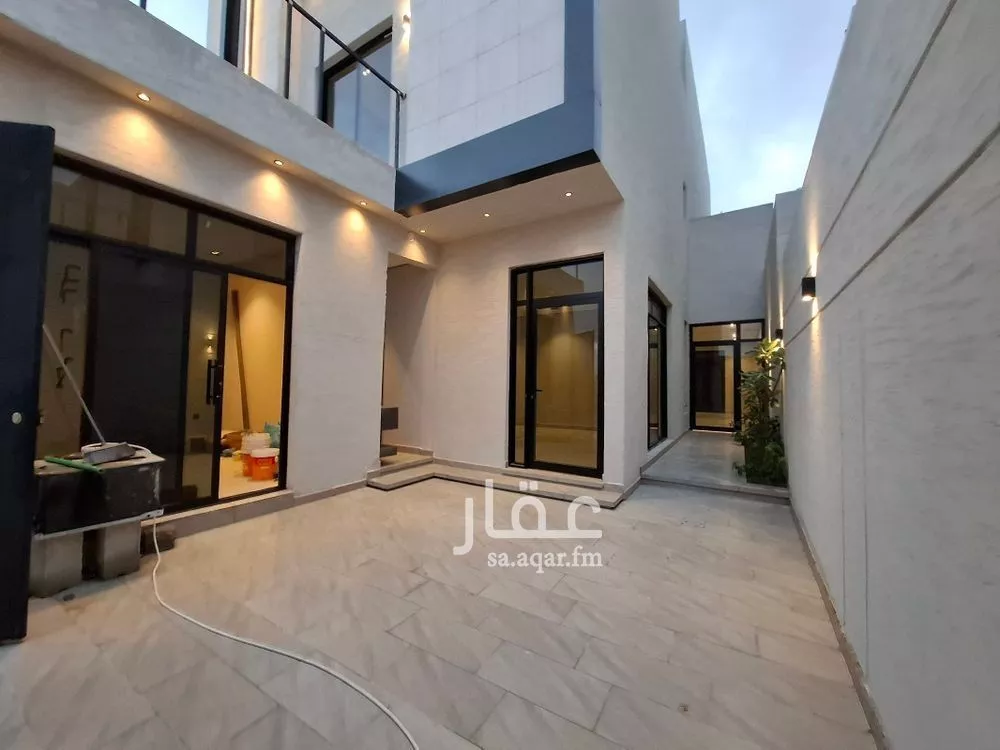 5 bedroom villa in Al Rimal 2