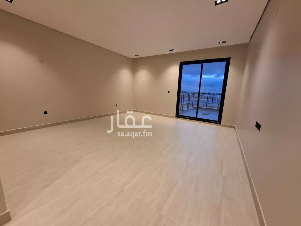 5 bedroom villa in Al Rimal 11