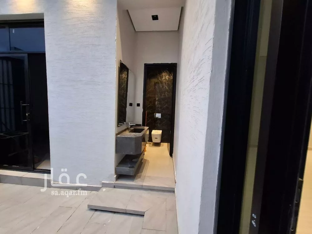 5 bedroom villa in Al Rimal 15