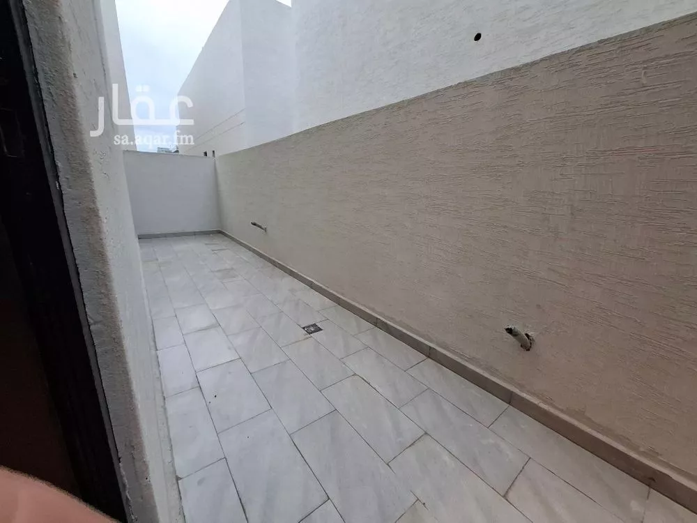 5 bedroom villa in Al Rimal 25