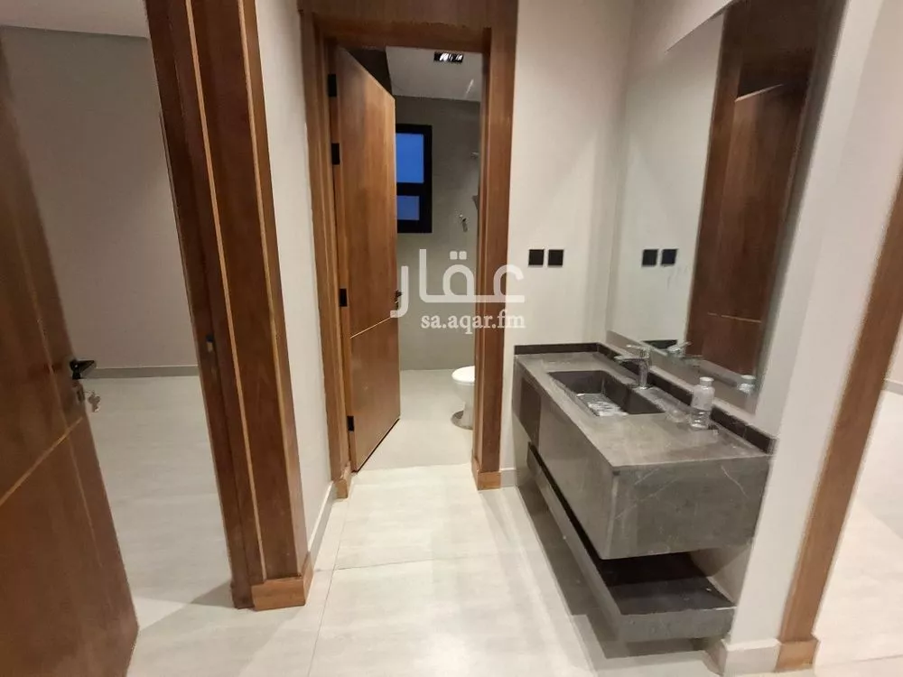 5 bedroom villa in Al Rimal 6