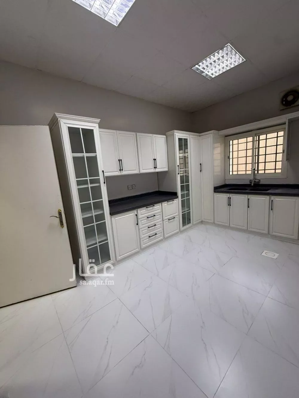 3 bedroom floor in Al Munsiyah 5