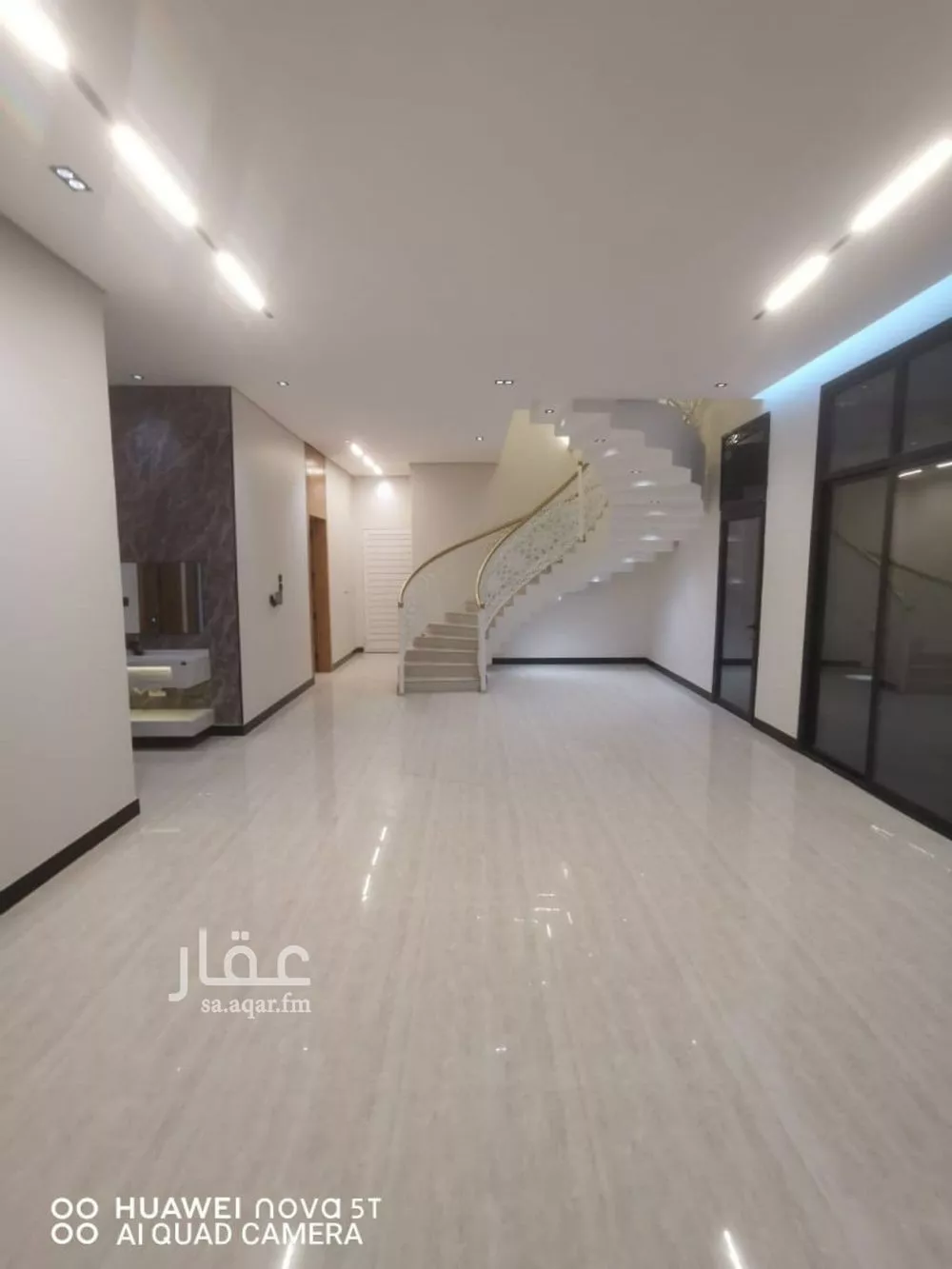 فيلا 5 غرف في الرمال 20