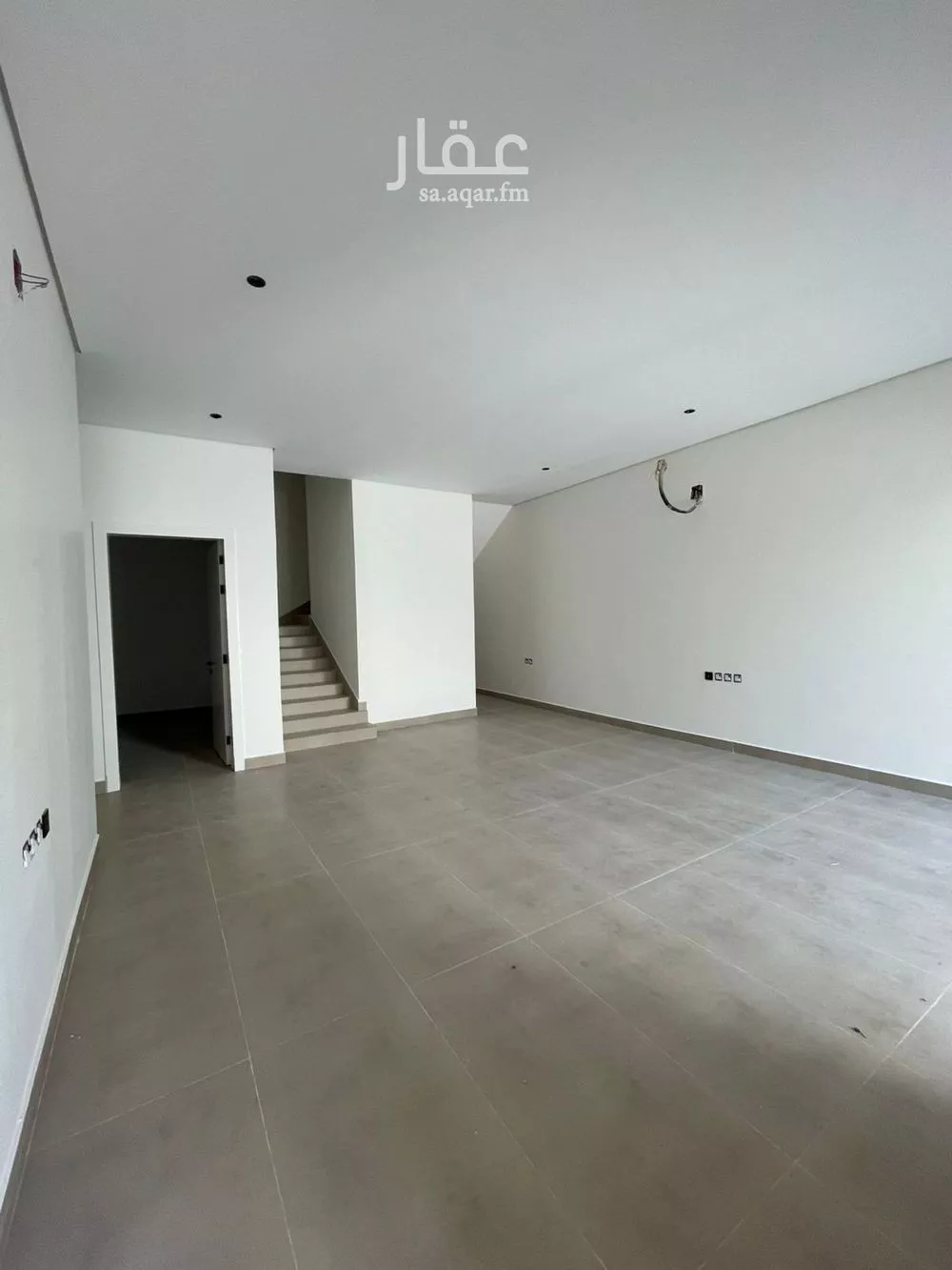 5 bedroom villa in Al Hazm 6