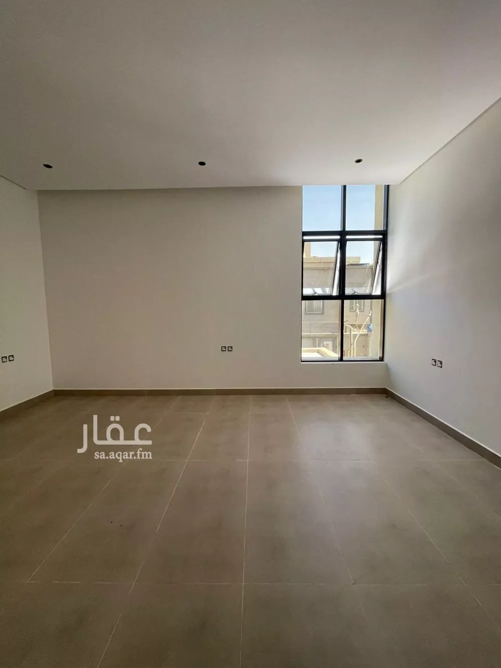 5 bedroom villa in Al Hazm 8