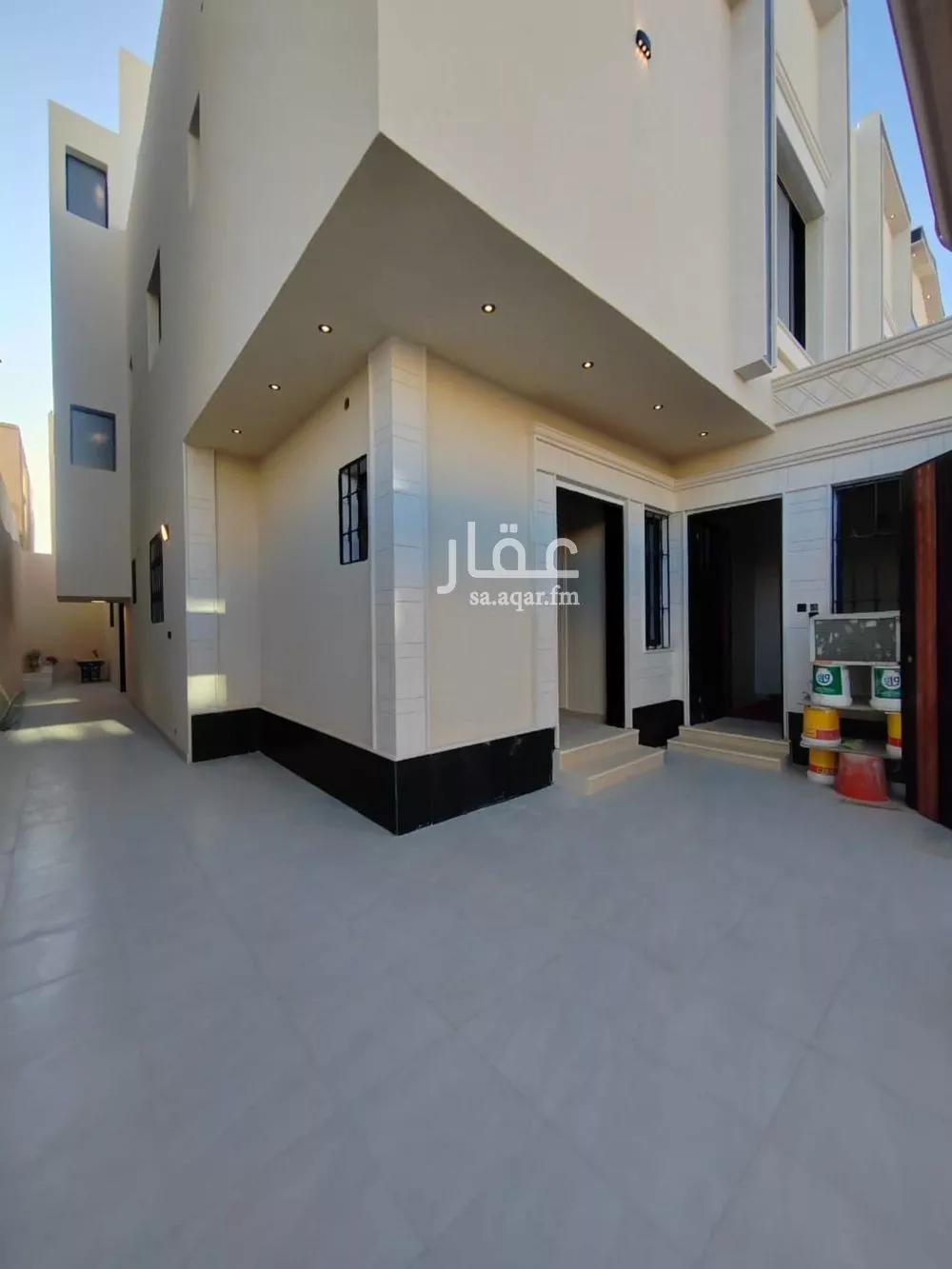 5 bedroom villa in Al Uraija Al Gharbiyah 2