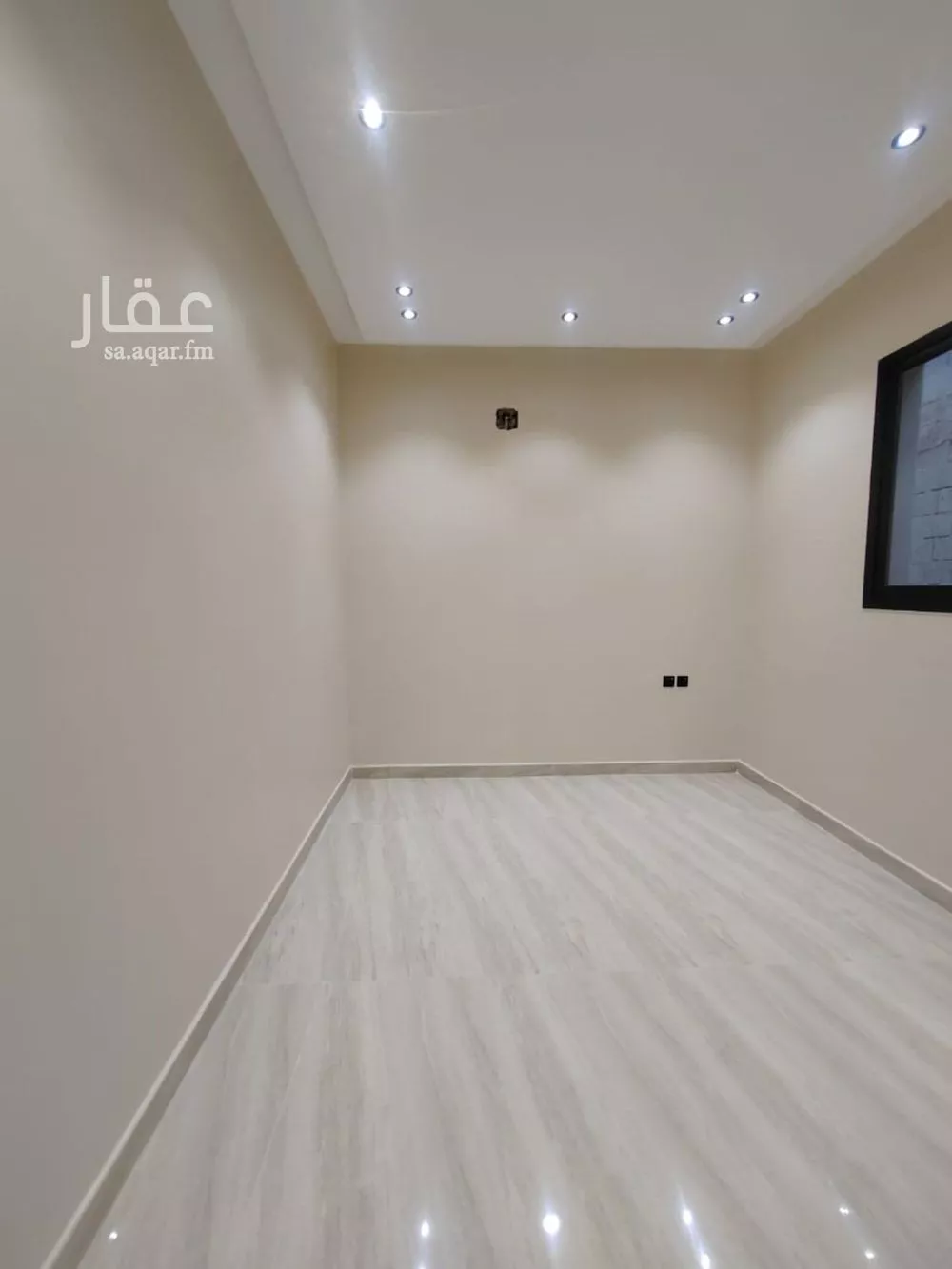 5 bedroom villa in Al Uraija Al Gharbiyah 11