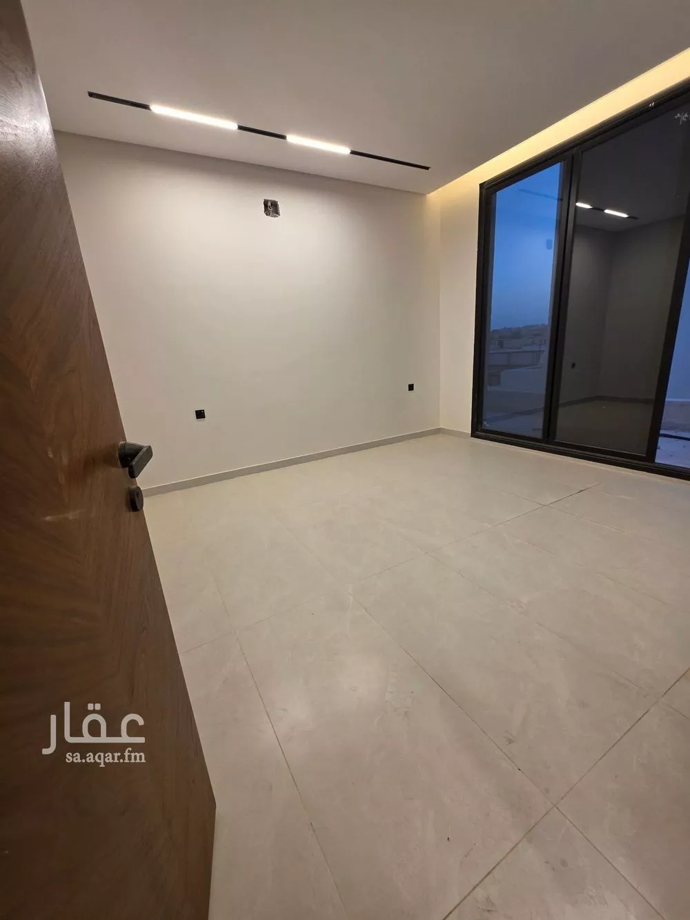 6 bedroom villa in Dhahrat Namar 11