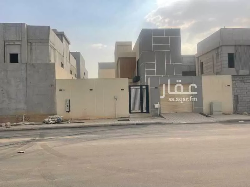 فيلا 4 غرف في الجنادرية 6